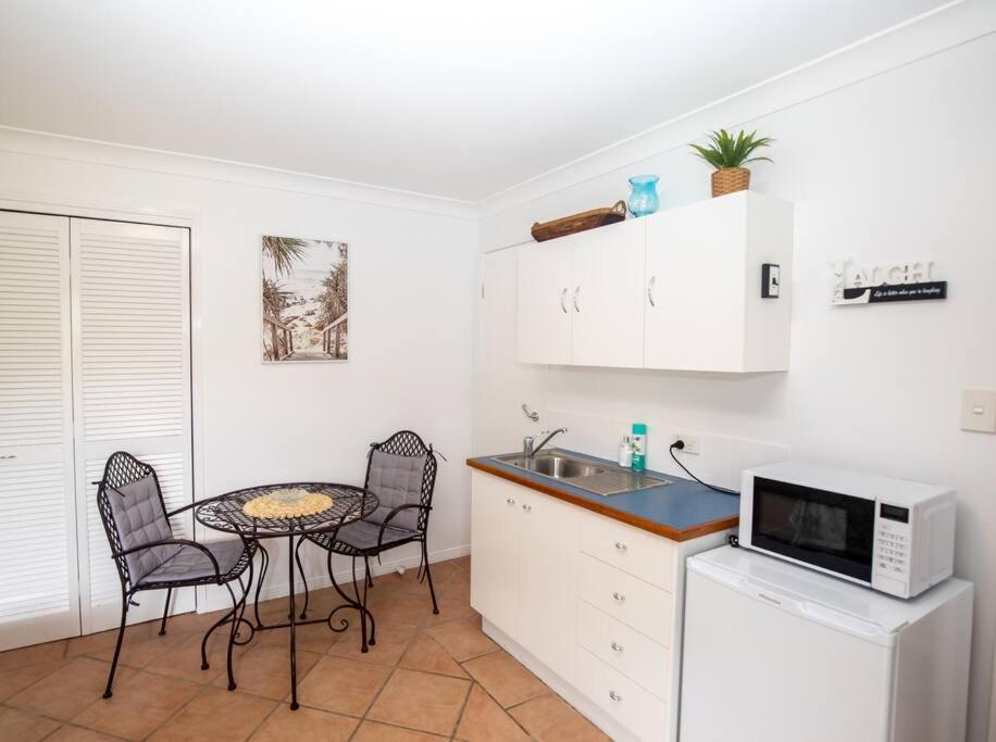 Gorgeous Studio + 100M To Beach + Pool Point Lookout Eksteriør billede