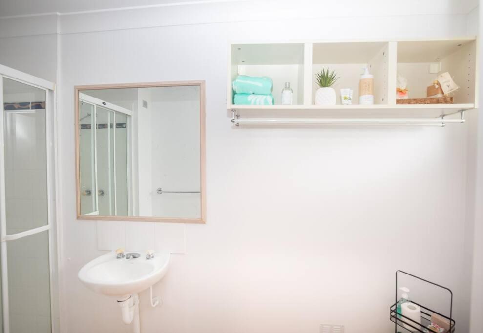 Gorgeous Studio + 100M To Beach + Pool Point Lookout Eksteriør billede